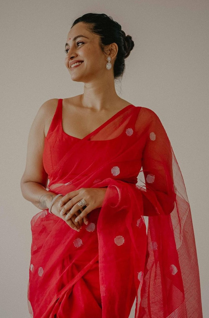 Pretty Red Cotton Silk Saree With Jazzy Blouse Piece