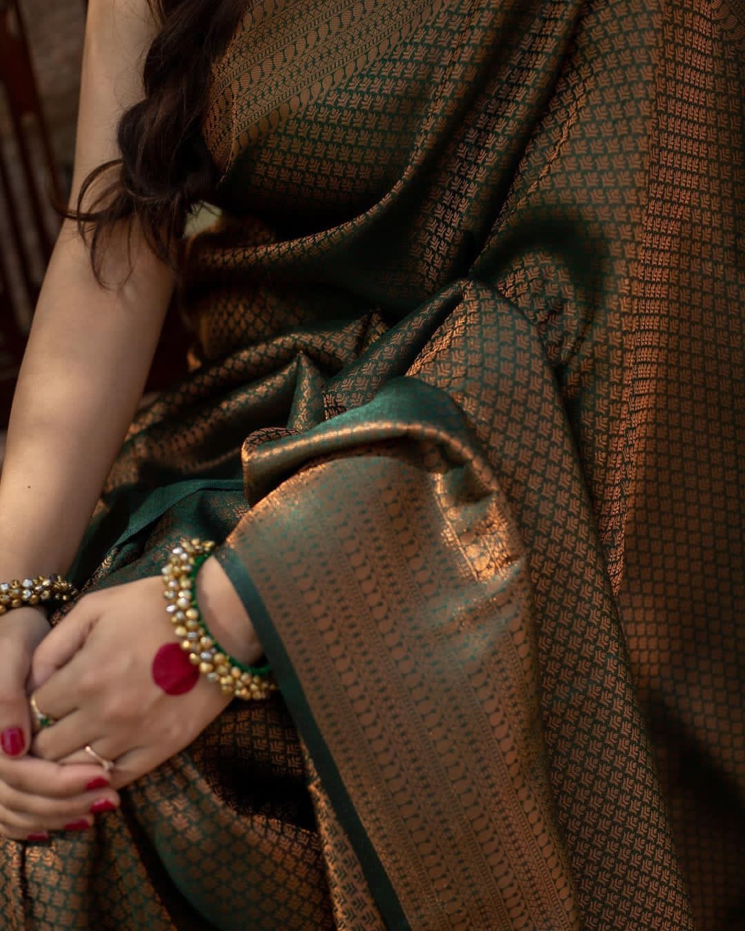 Engaging Dark Green Soft Silk Saree With Elaborate Blouse Piece