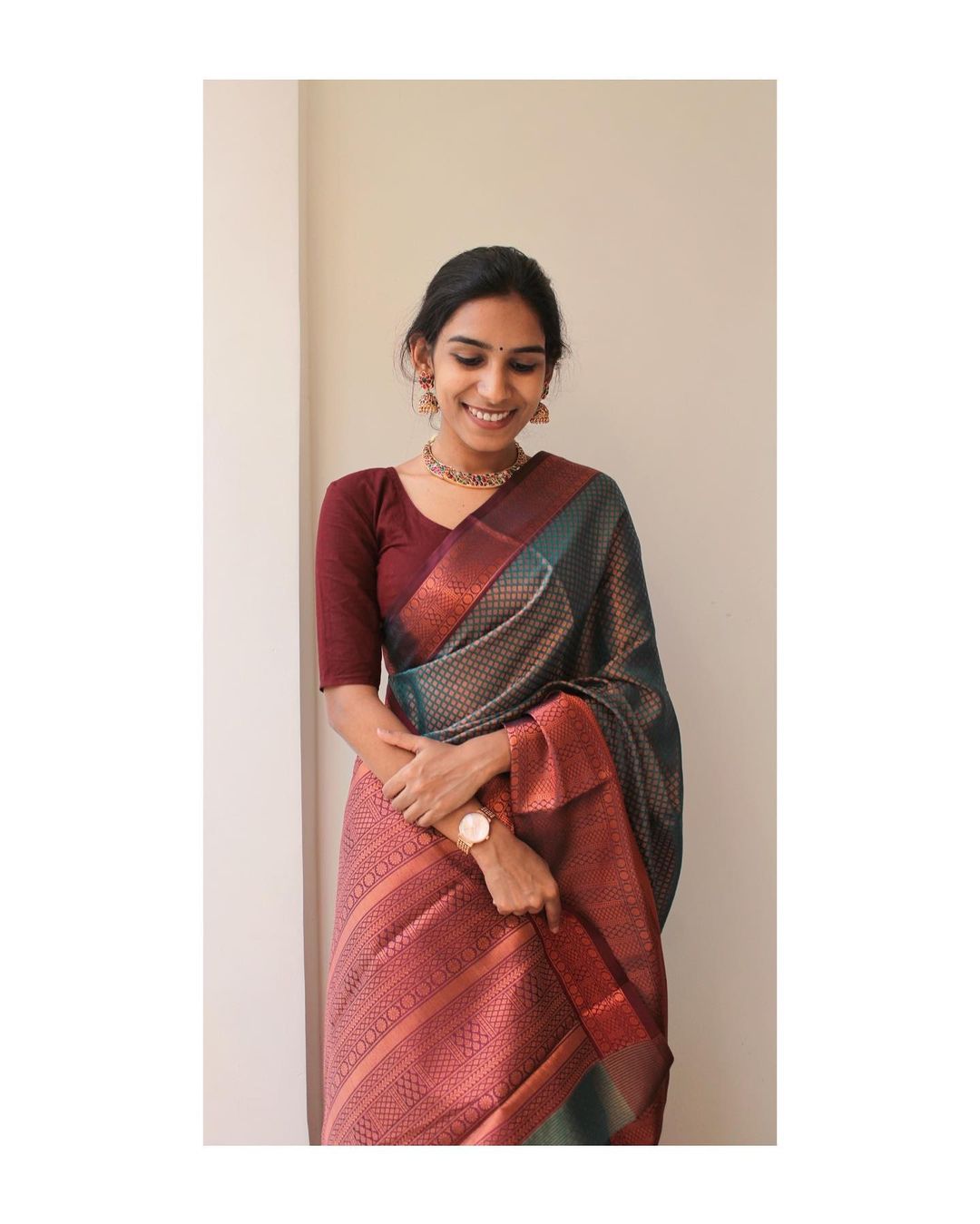 Epiphany Green Soft Banarasi Silk Saree With Forbearance Blouse Piece