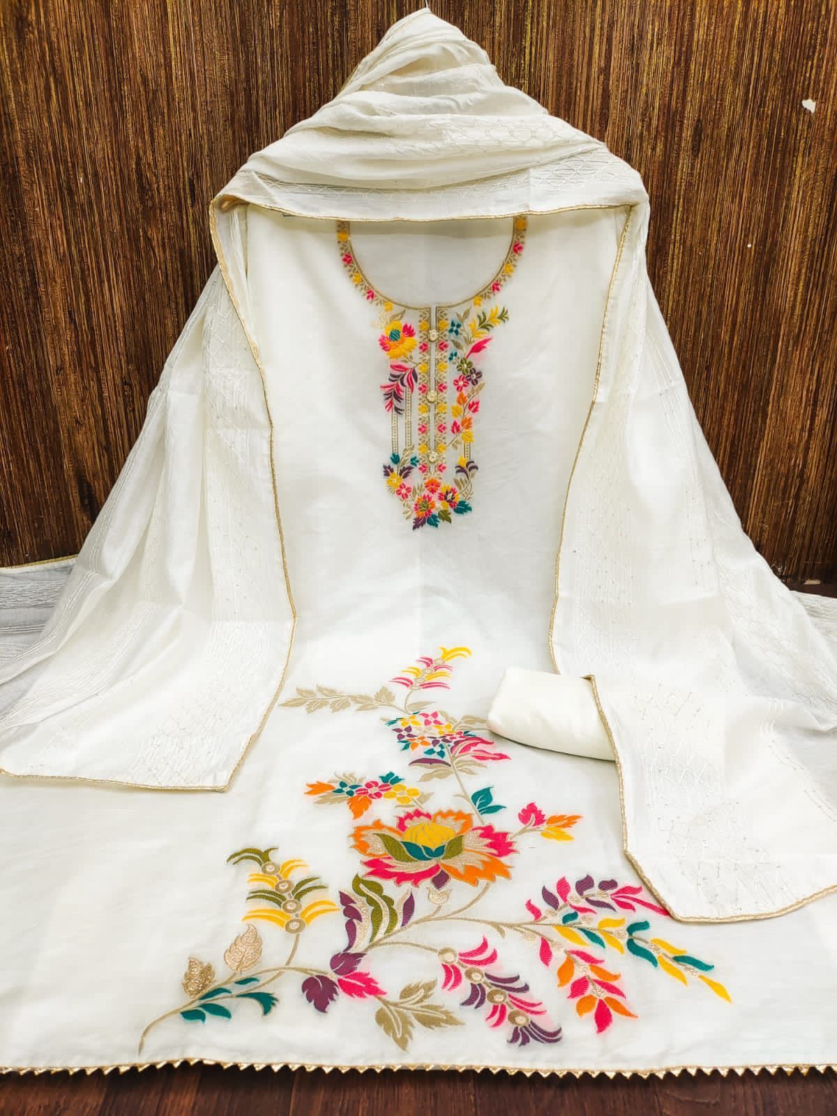 ORIGINAL BANARSI ZEQUARD