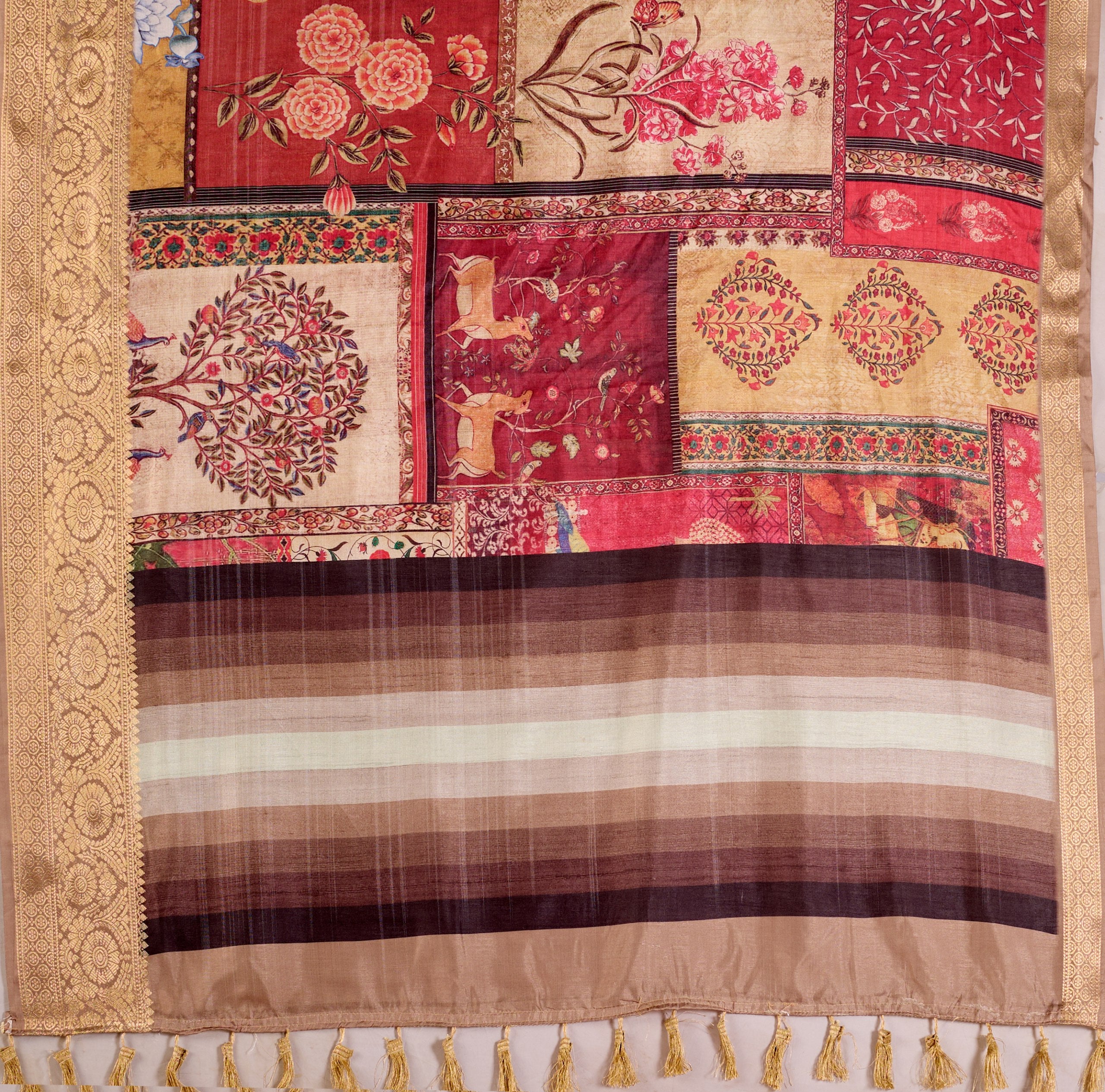 Luxurious Lichi Silk Saree with Elegant Tribal Art Print and Grand Zari Border