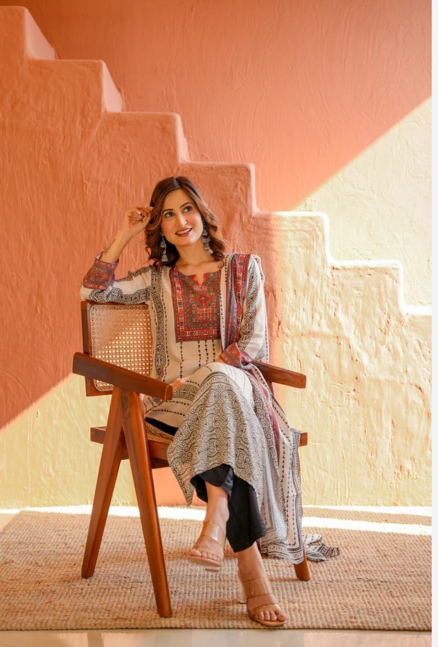 Hand Khatli Mirror Work & Slub Cotton