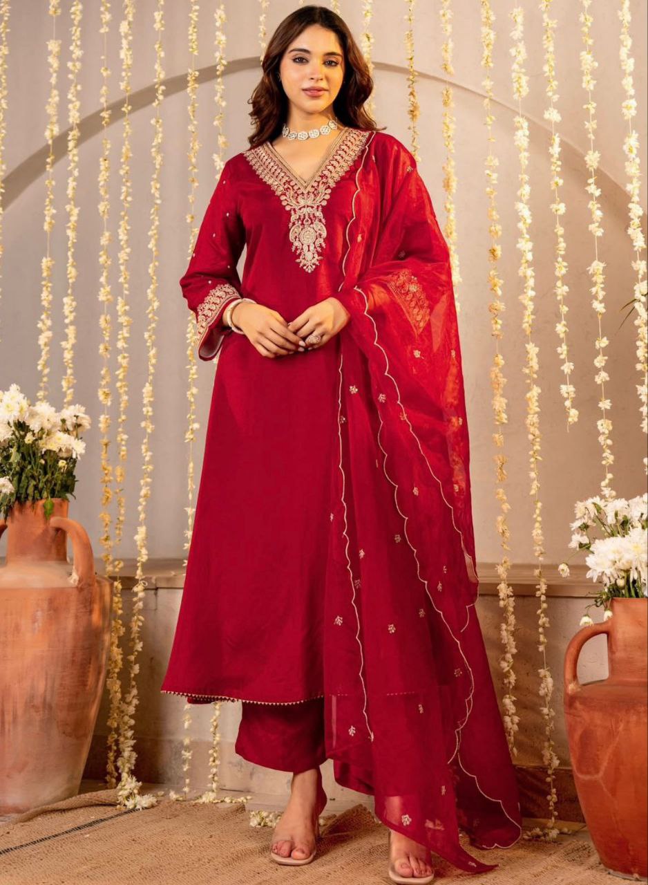 Elegant Roman Silk Suit Set