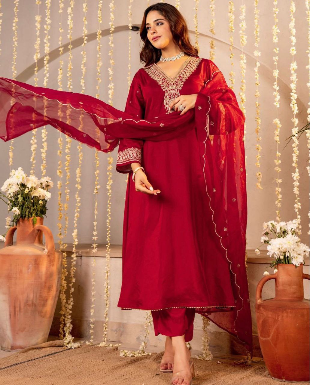 Elegant Roman Silk Suit Set