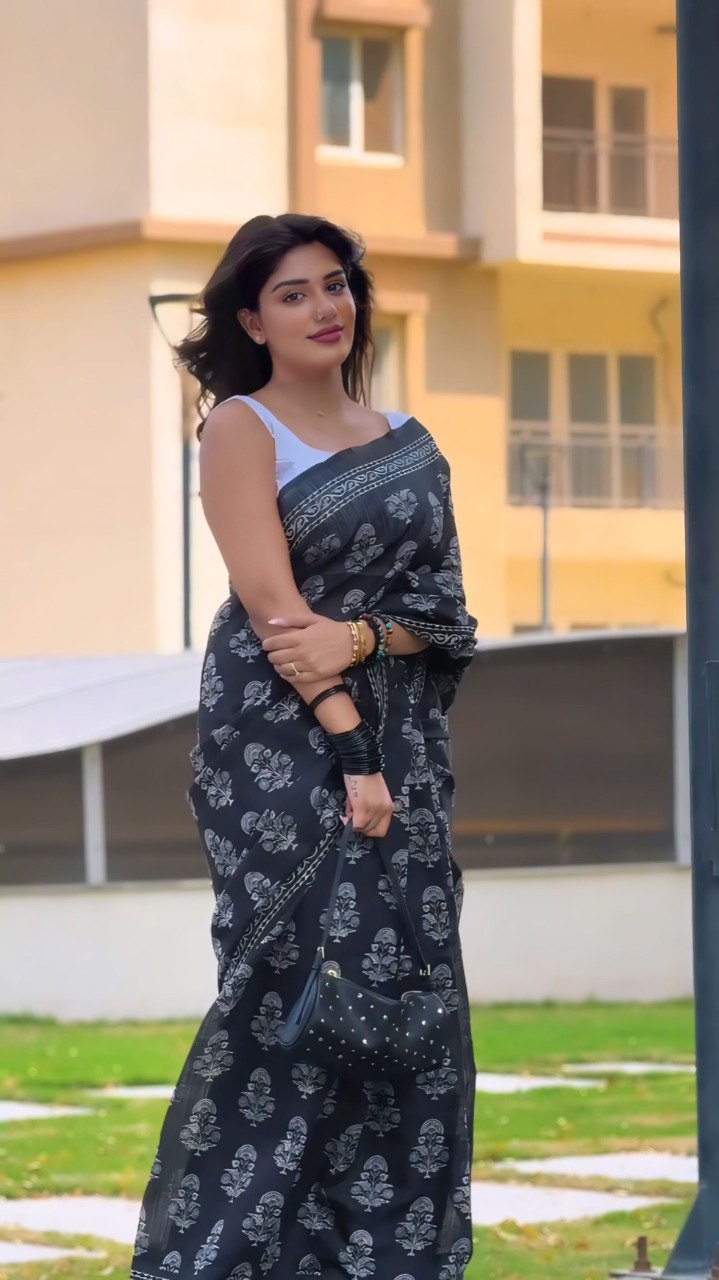 Black Printed Cotton Ready-to-Wear Saree with White Blouse Piece