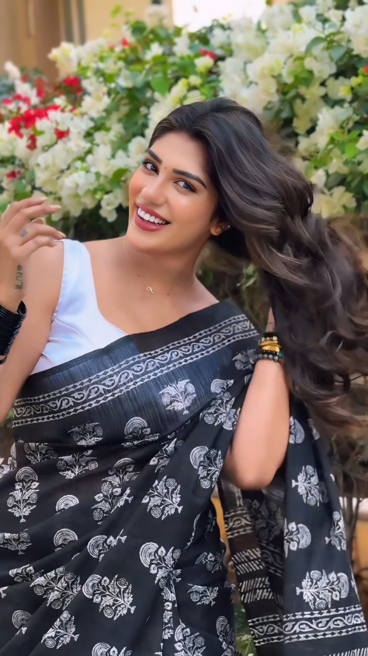 Black Printed Cotton Ready-to-Wear Saree with White Blouse Piece