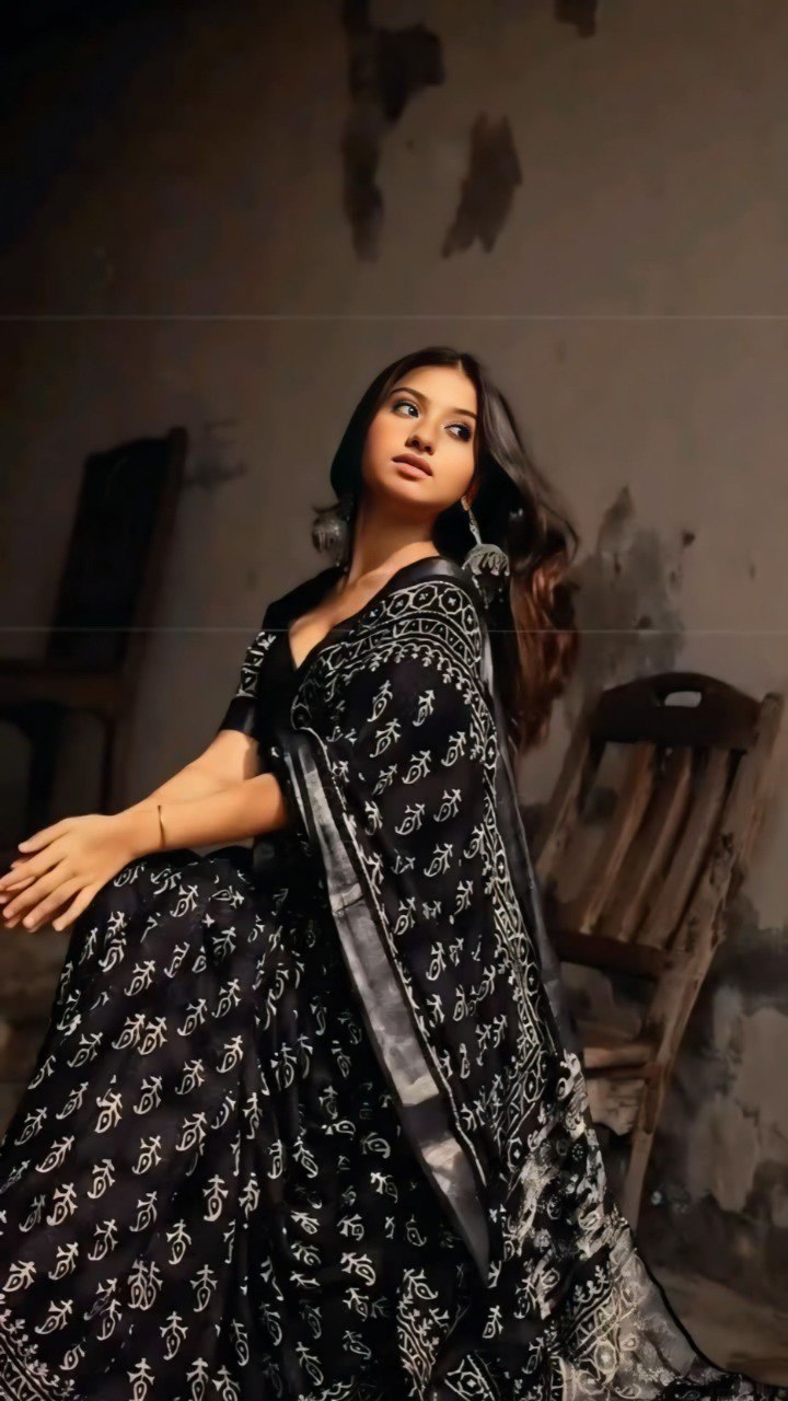 Black Ethnic Printed Cotton Ready-to-Wear Saree with Blouse