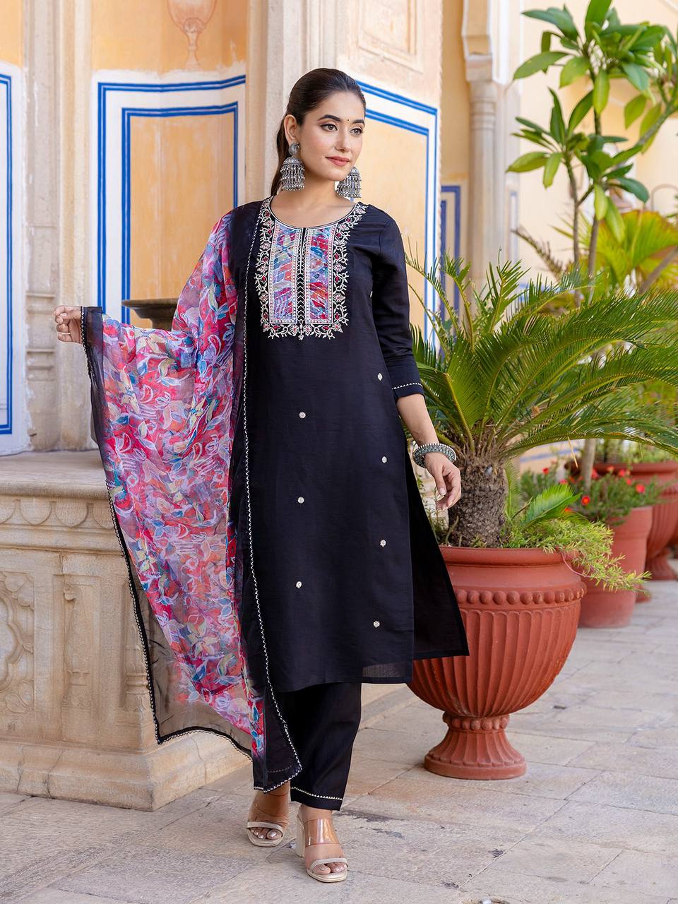 Elegant Rayon Slub Embroidery Suit Set with Organza Digital Dupatta